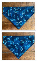 Load image into Gallery viewer, Koa's Ruff Life, the double helix bandana. The secince collection is for the nerds!