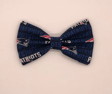 Load image into Gallery viewer, Koa&#39;s Ruff Life, New England Patriots bow tie
