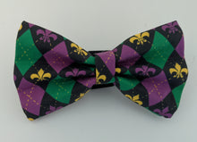 Load image into Gallery viewer, Koa&#39;s Ruff Life, Mardi Gras argyle bow tie for dogs
